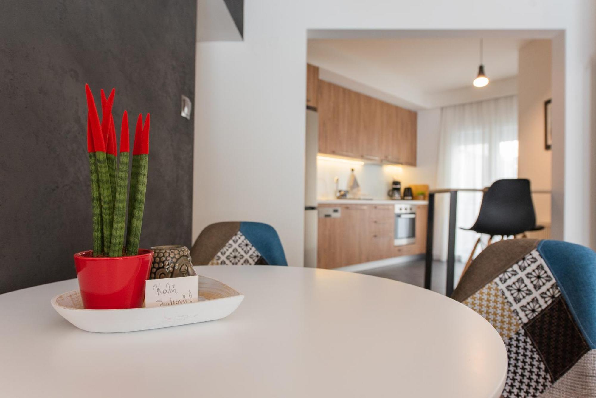 Sansevieria Central Tesalonika Bagian luar foto